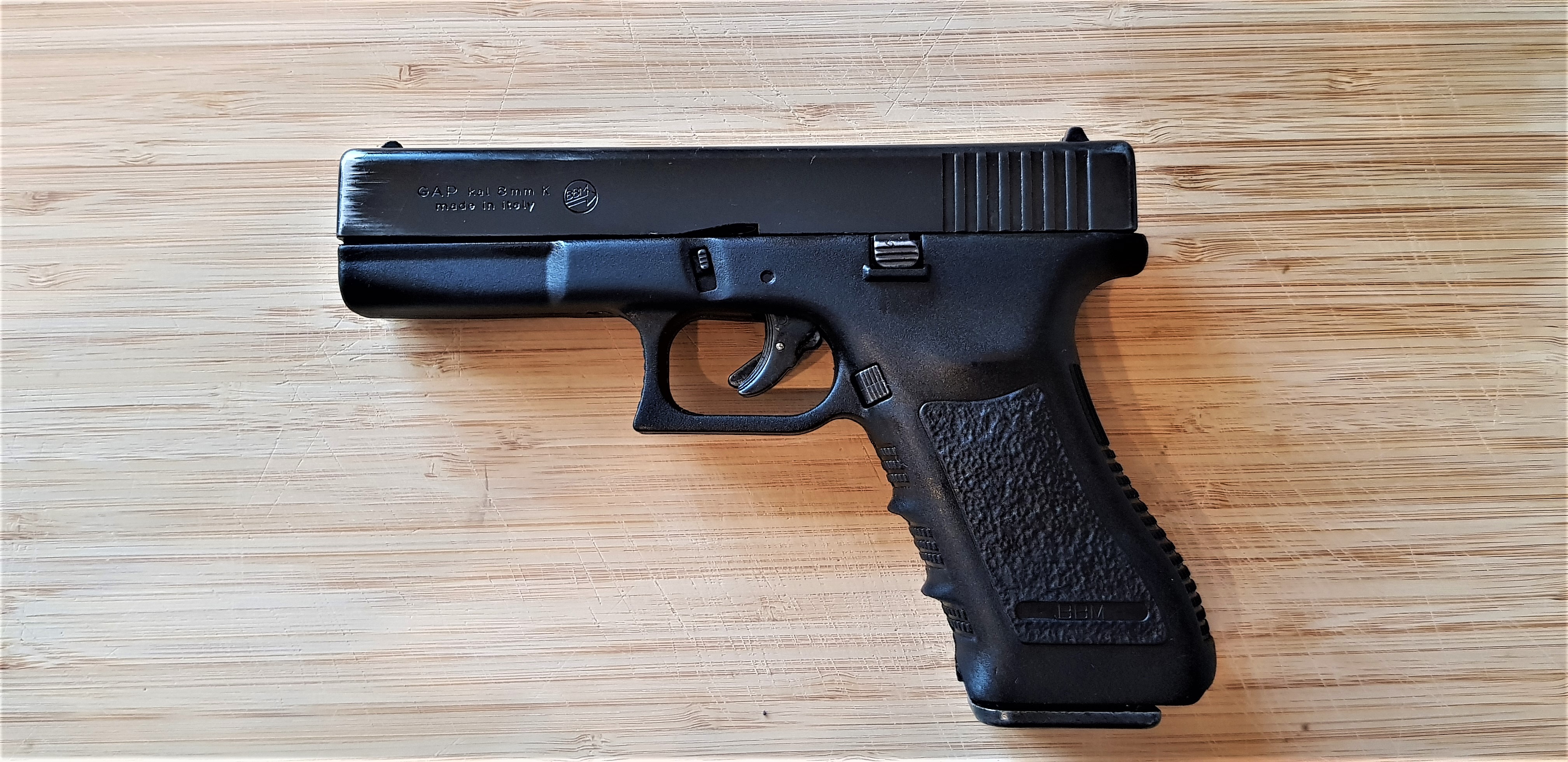 Glock 17 (Blank Pistol)