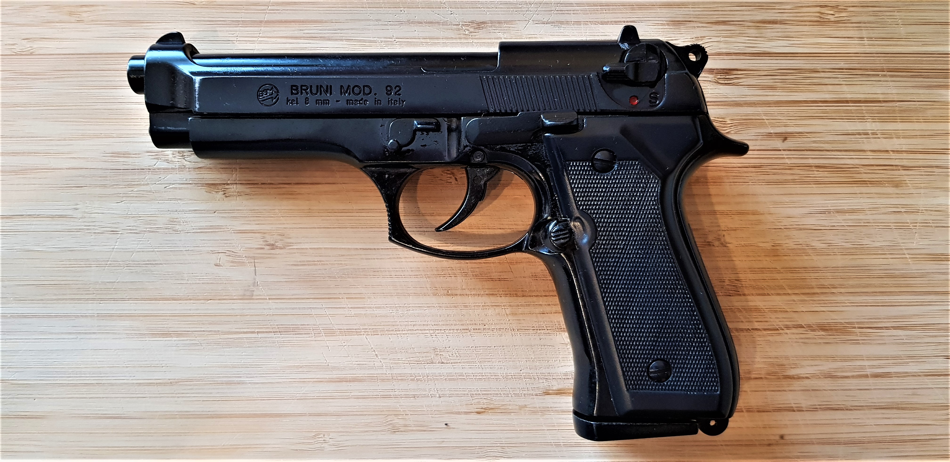 Beretta M92 (Blank Pistol)