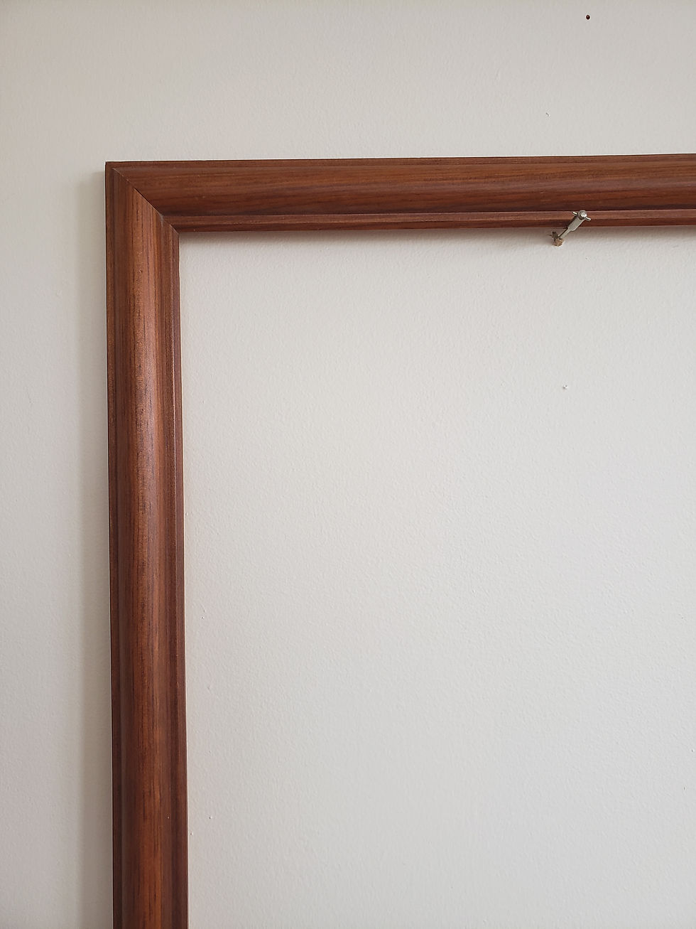 (15) Brown molded pine 19.75x16.5.jpg $10