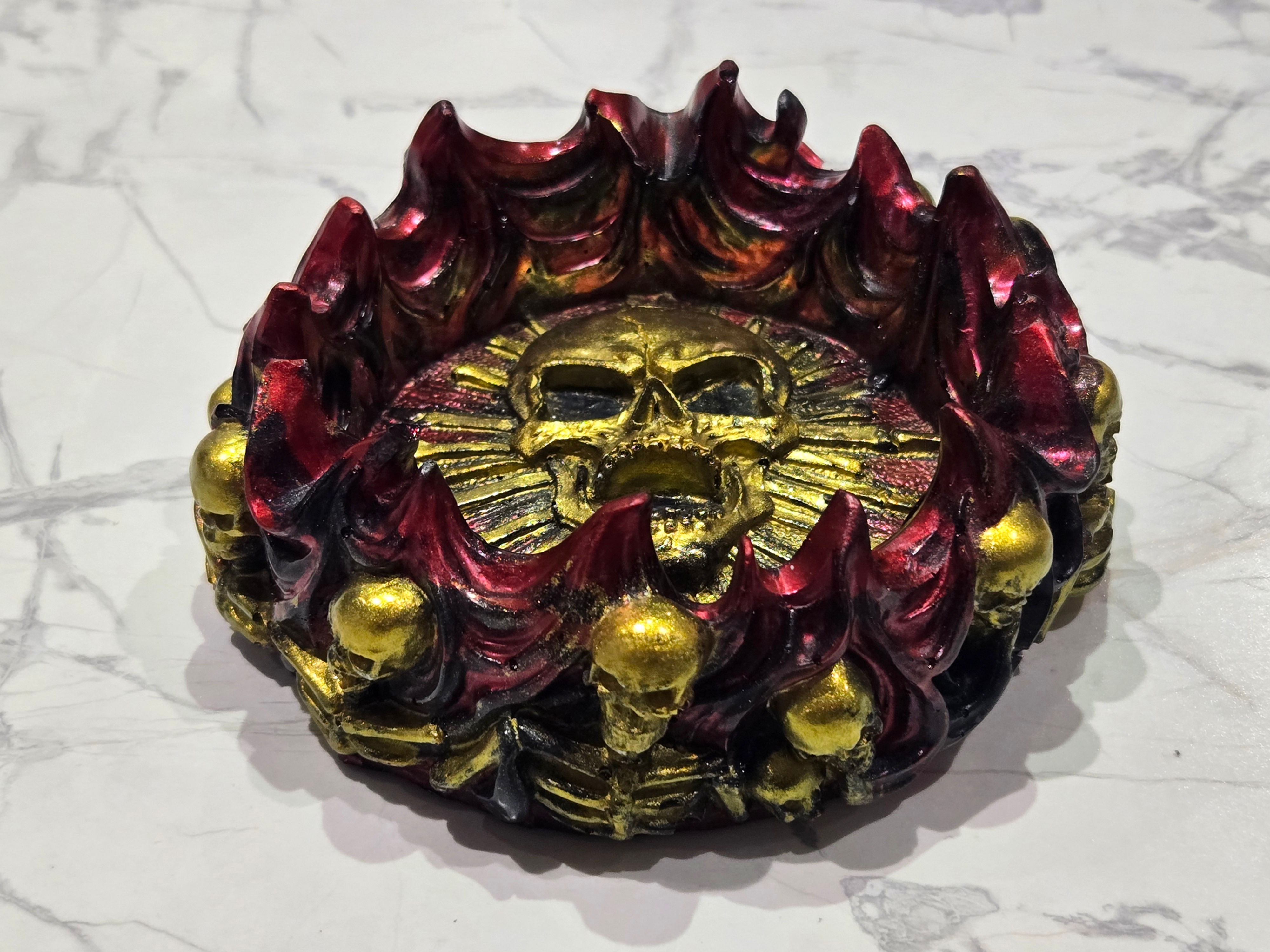 Cendrier tête de mort Rouge et Or