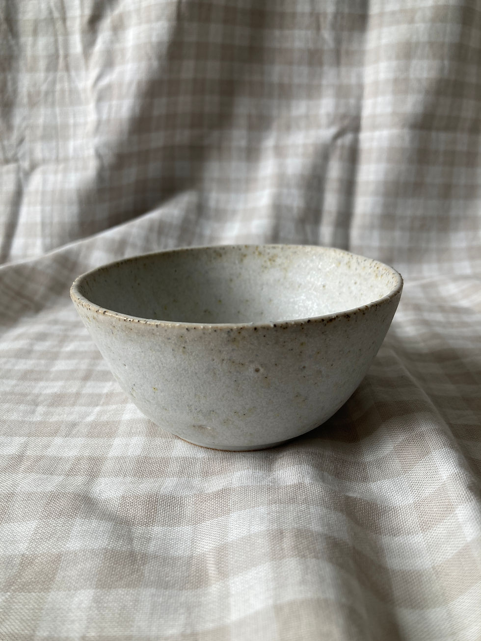 Miniaturbild: small speckled bowls