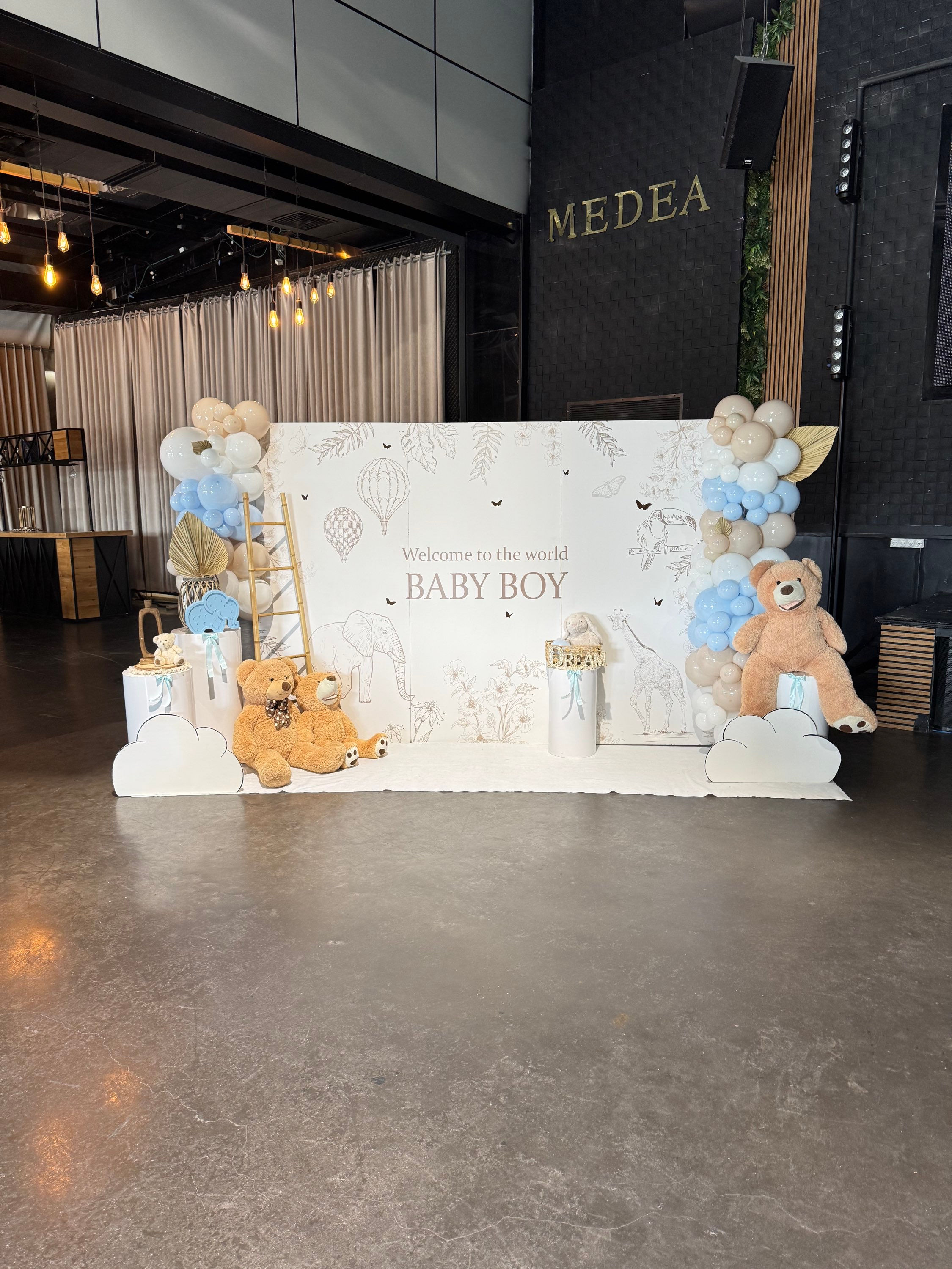 קיר צילום חיות  