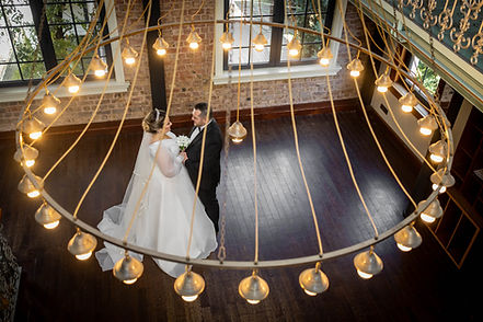 Istanbul outdoor photoshoot — Bosphorus couple photography, romantic natural light portraits