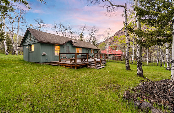28 Rainbow Dr MLS-11.jpg