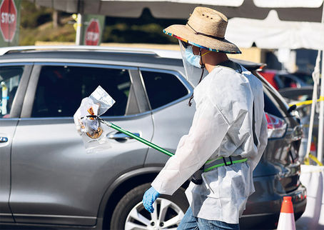 코로나 확진 하루 21만명…“아직 최악 아니다”