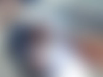 휠체어 노인 기차 건널목서 구사일생…여성 경관이 간발차 '번쩍'