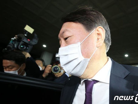 윤석열, 직무배제 하루 만에 ‘집행정지신청’ 심야 전자 접수