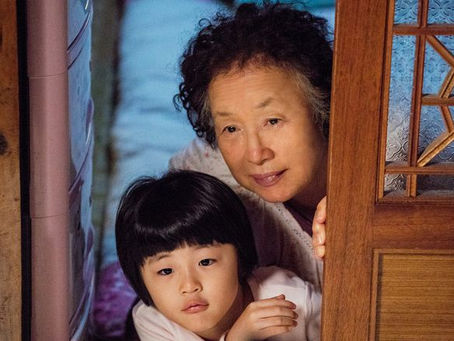 트랙터 몰고 응원춤 추고…거침없는 할매들이 왔다