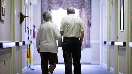 코로나 때문에 치매 조기검진 놓쳐 병 악화