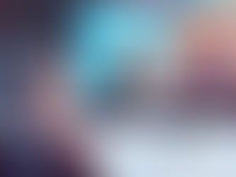 뒤로 빠진 文, 행사 땐 맨앞