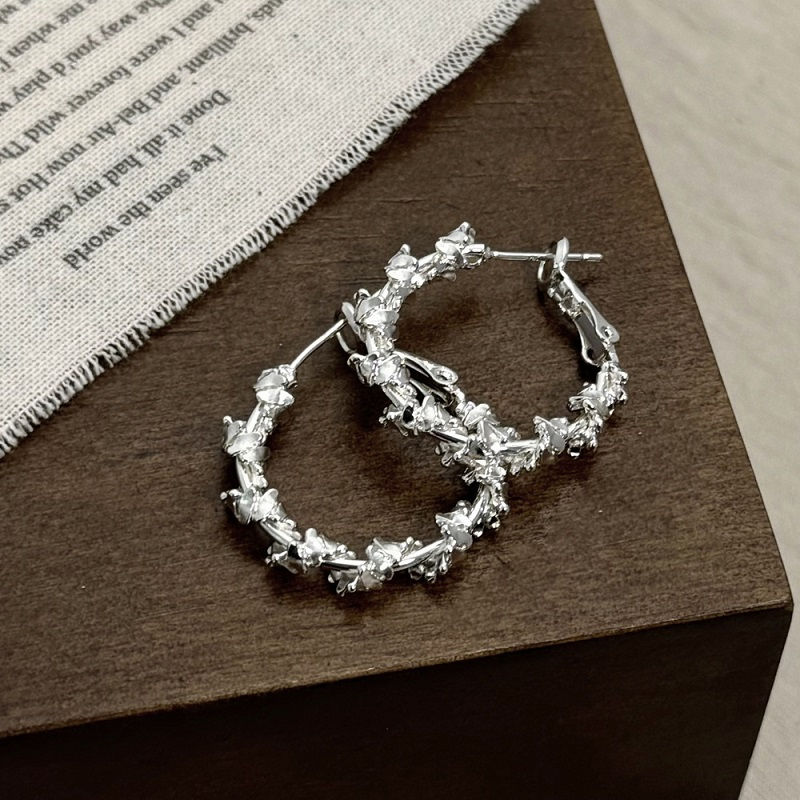 Thumbnail: Aurora Twist Hoop Earrings