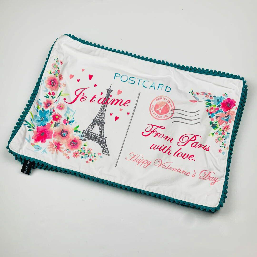 Valentine's Day Je t'aime From Paris With Love Placemats Set 4 ~ Cynthia Rowley