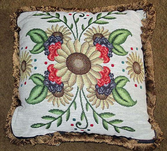 Mi Casa Su Casa Floral Tapestry Pillow w/Fringe