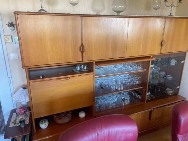 avant débarras nettoyage appartement 4ème étage Le Creusot professionnel du débarras à Saint-Eusèbe 71