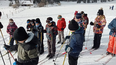 apres midi ski et jeux classe cm2 ecole privée tournus 71 Chalet des campennes 39 (5).jpeg