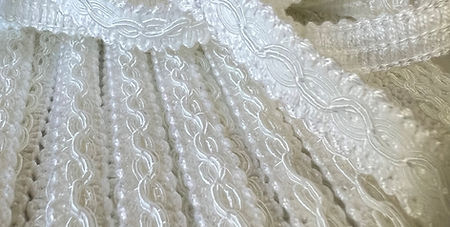passementerie galon serpentine plume&laine 71 grossiste.jpeg