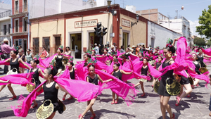 REALIZAN DESFILE DE CLAUSURA DE LA SEGUNDA SEMANA DEL MIGRANTE