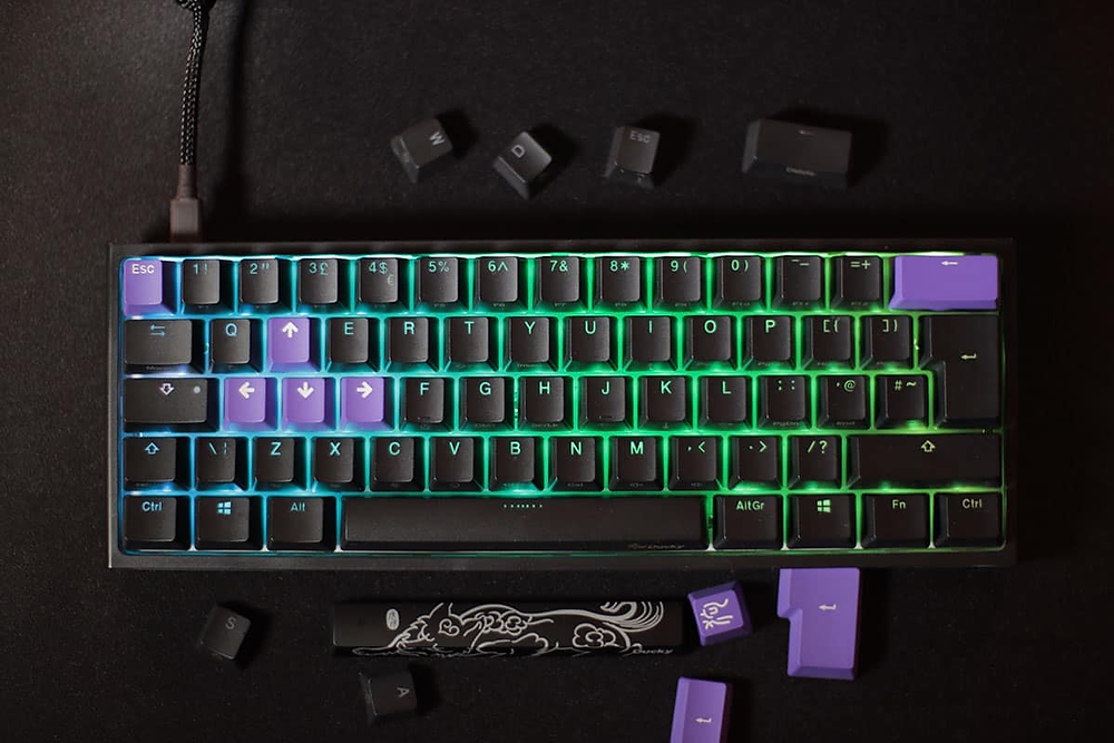 10 Best Silent Mechanical Keyboards For Gaming (in 2022)