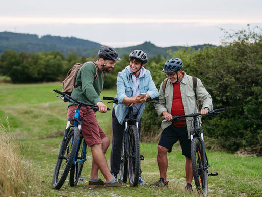 Multi-gen family Cycling trip