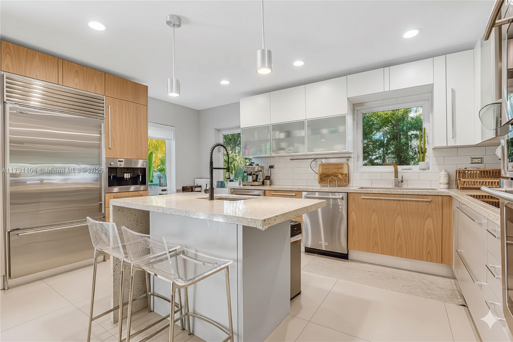 kitchen painting Miami cabinets walls smooth finish