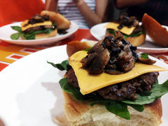 LOS ANTOJOS DE BERNAL: FASCINANTE