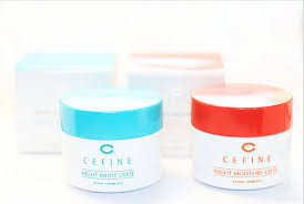 Cefine Ночное осветляющее желе отлично увлажняет кожу и выравнивает ее тон