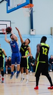 Stealers Red vs. MK Knights pic by Reg Summers Photography