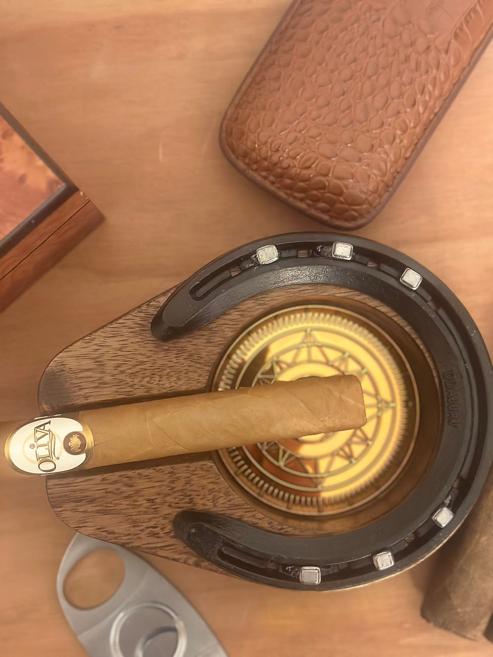 Miniatura: LIN WOODEN CIGAR AHSTRAY - HORSESHOE DESIGN
