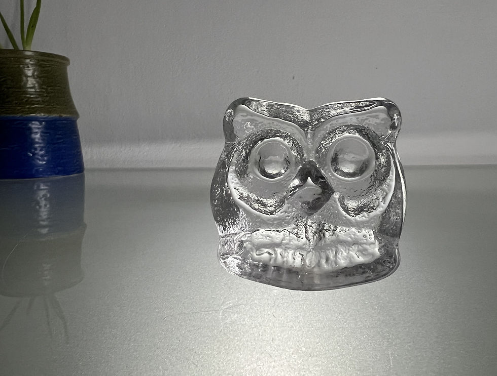 サムネイル： Skruf Sweden Owl Glass Figurine (6cm) by Lars Hellsten