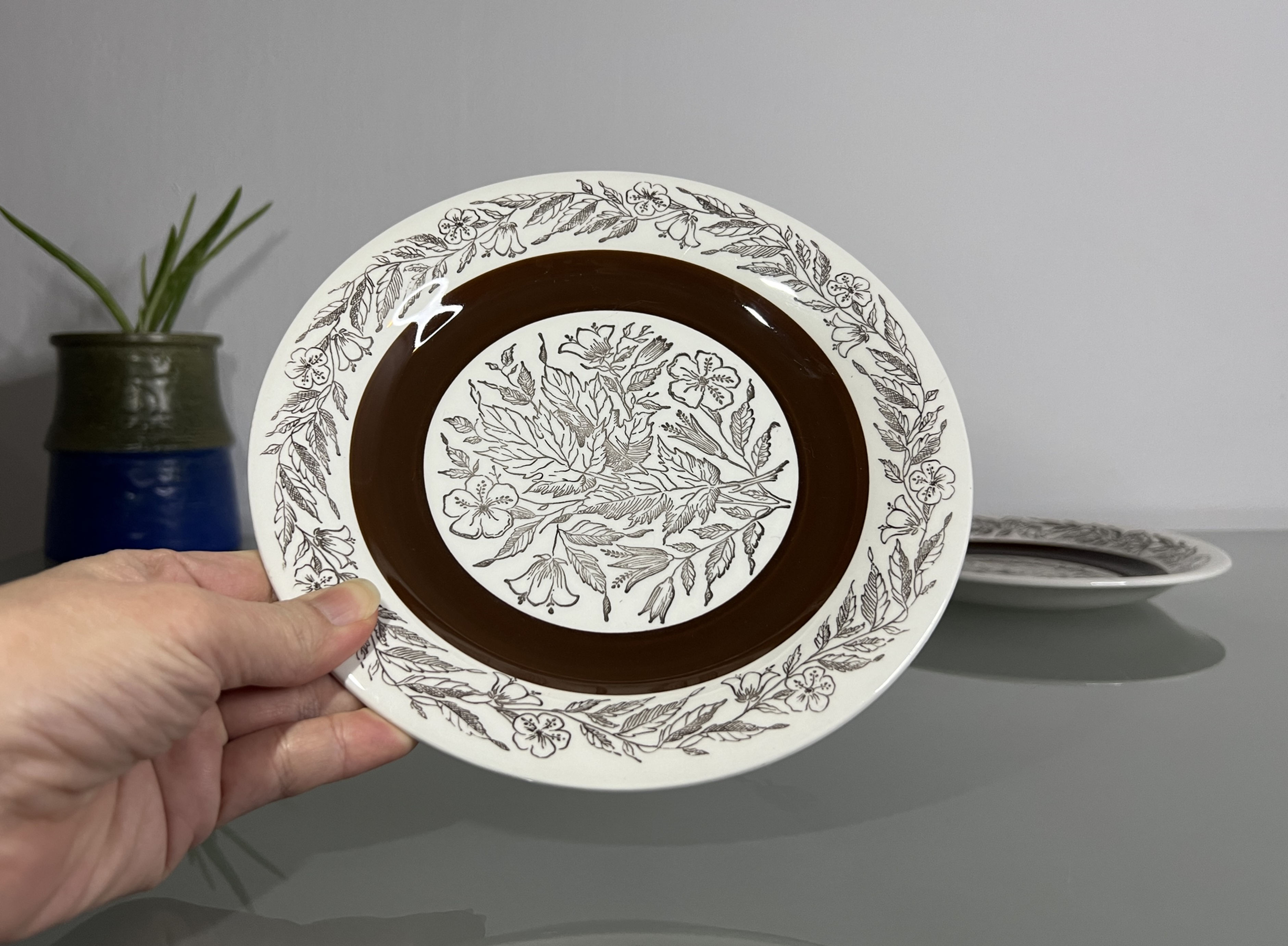 Gefle Fontana Salad Plate by Berit Ternell