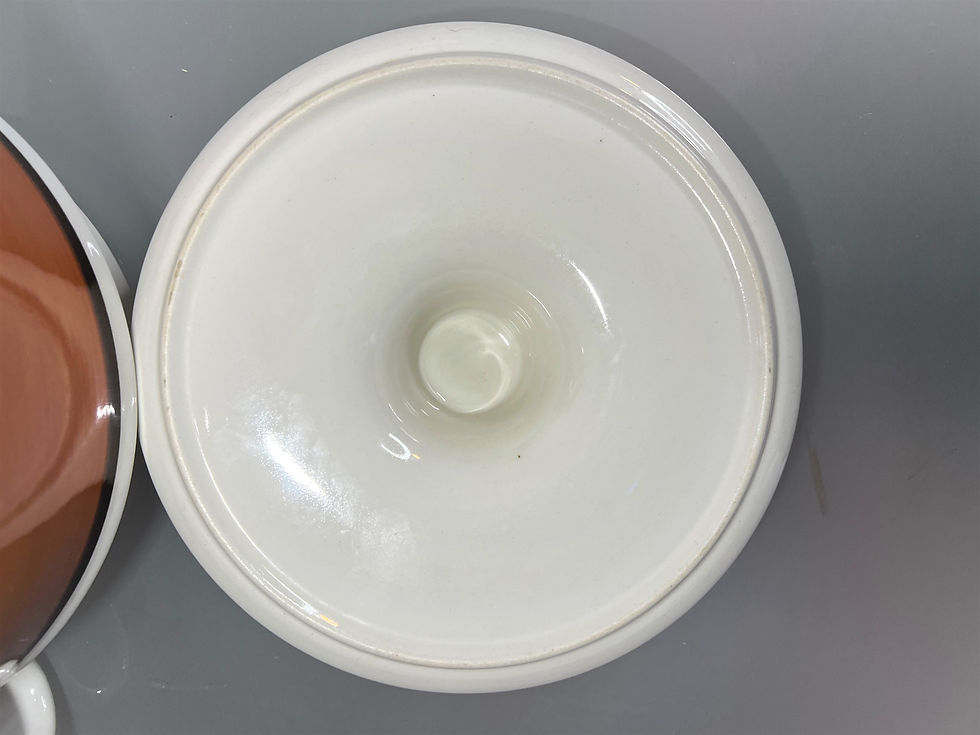 Thumbnail: Gustavsberg, Arena, Casserole/Soup pot with Lid by Stig Lindberg