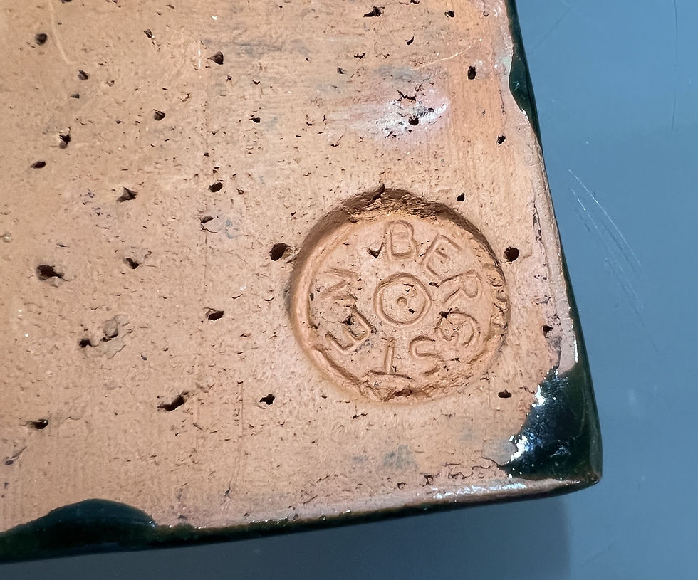 縮圖：Girl with Pearl Necklace Wall Plaque by Lars Bergsten