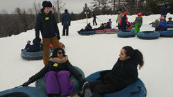 49276756_920672864802328_242030424413437