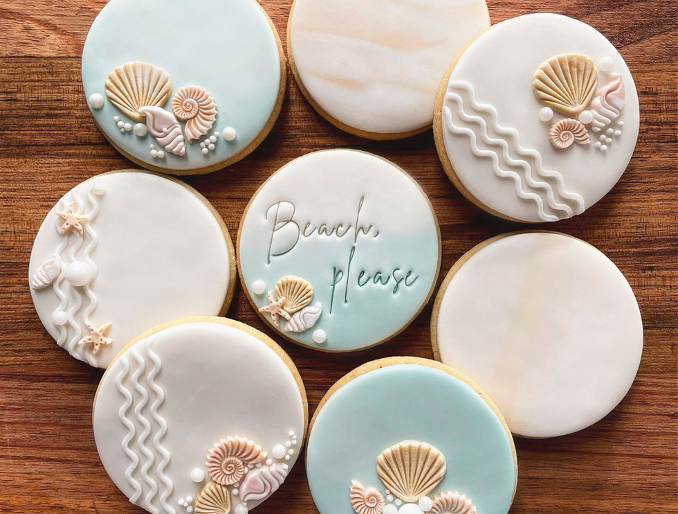 Beautiful cookies where you can almost hear the ocean and feel the spray against your skin.