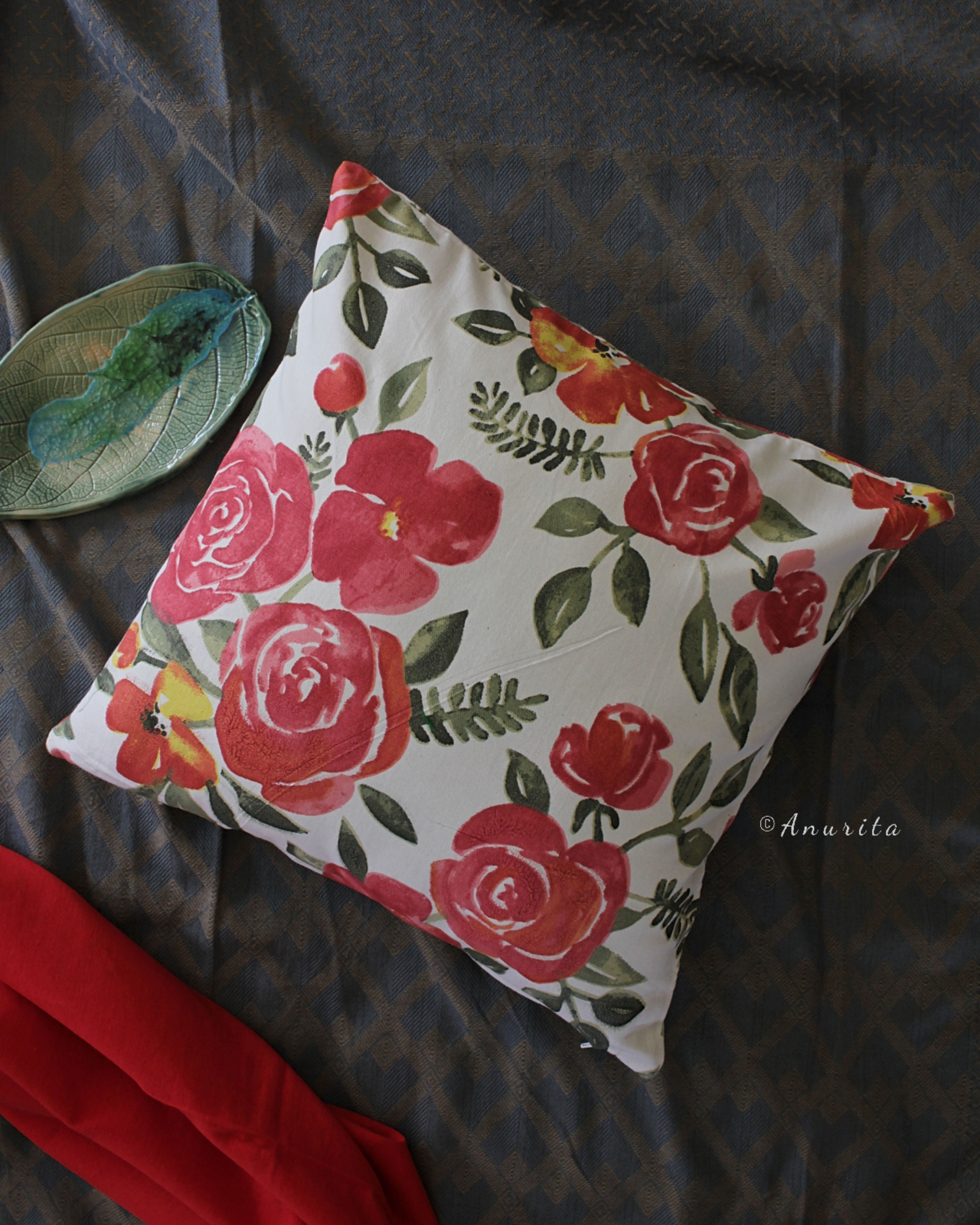 Thick Cotton Red Roses Square Cushion Cover (set of 2)