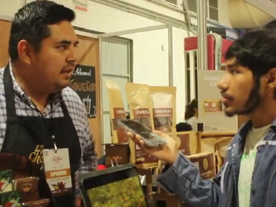 Entrevista con el stand de chocolate local, Hacienda RC.