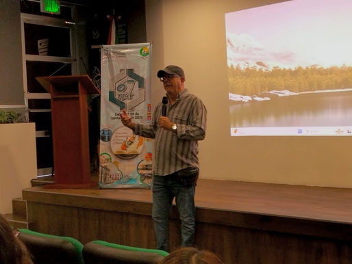 Alejandro Gil comparte su experiencia cinematográfica con la comunidad juchimán