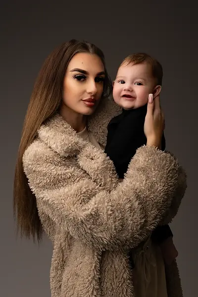 family photography parents with child liva studio bristol.webp
