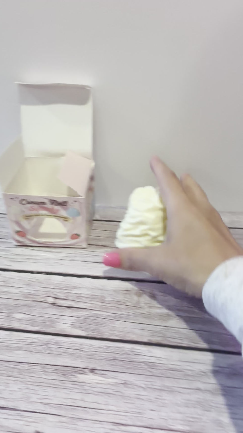 Thumbnail: Squishy Cream Roll