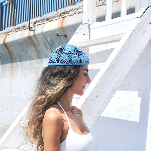 Blue Floral Crochet Skull Cap, Mavi Çiçek Desenli Örgü Saç Bone