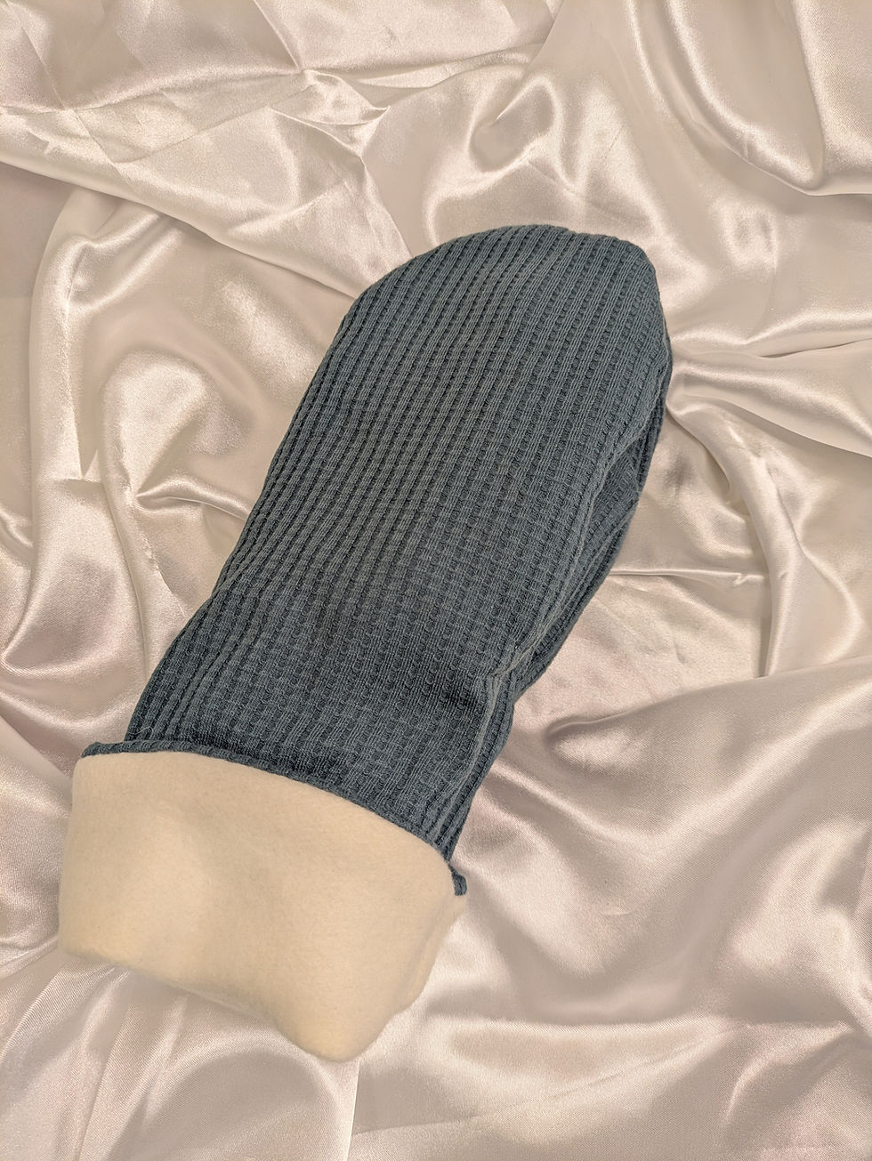 Thumbnail: Waffle Mittens