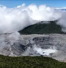 puraventura-poas-volcano-costa-rica.webp