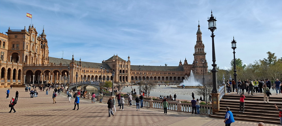 Andalusië - Spanje - Sevilla Plaza de Espagna - Beleef 't Samen Groepsreizen.jpg