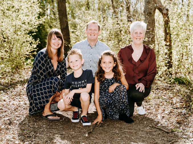 Familiebilleder i skoven