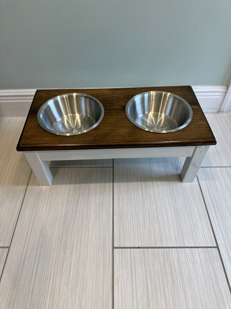 Thumbnail: Elevated Pet Feeding Station