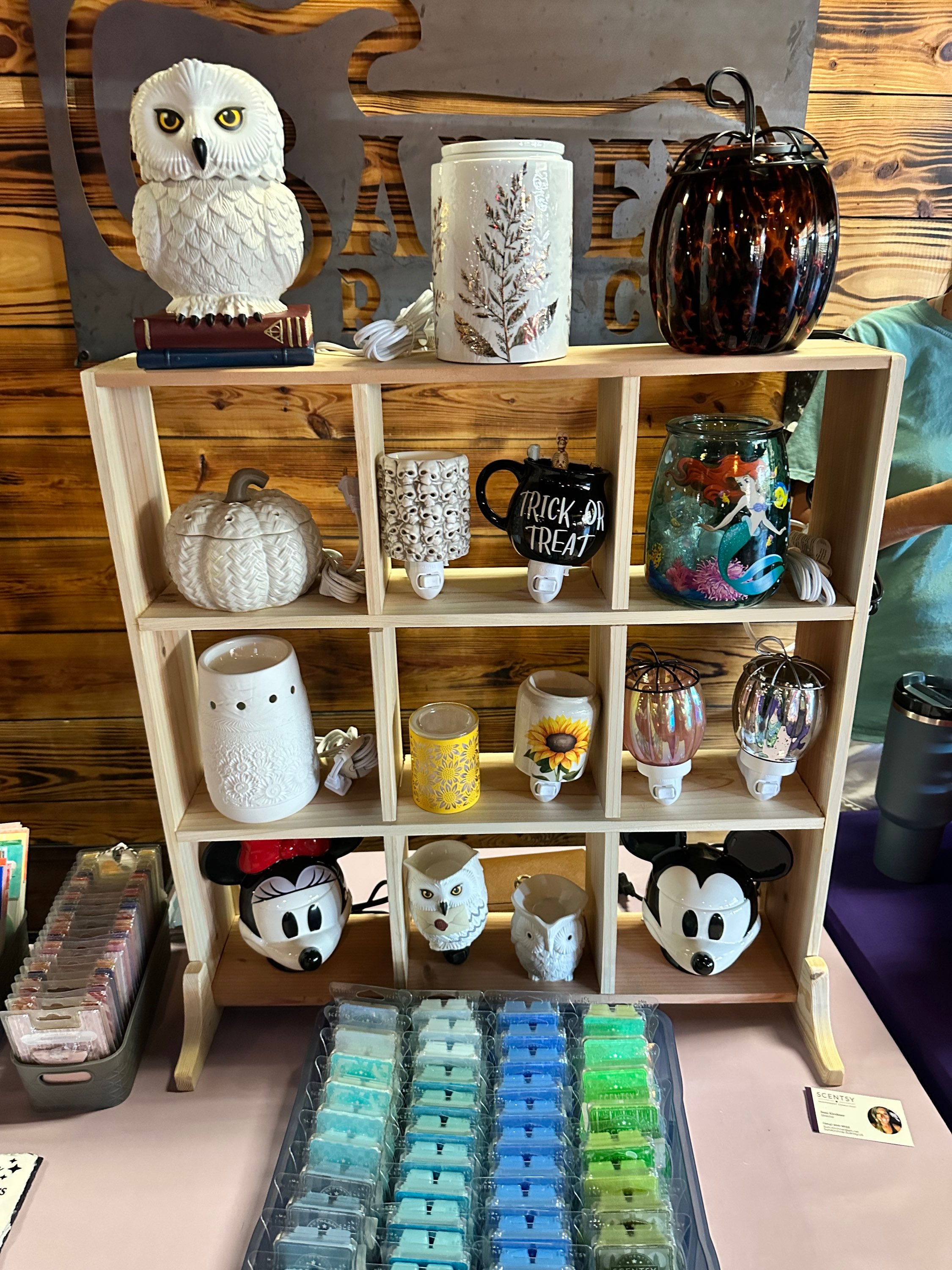 9 Cube Shelve
