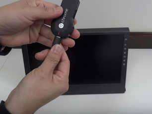 How to use Chromecast with GeChic displays