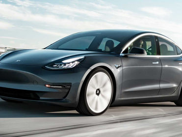 Tesla Taxi Project Suspended After a Fatal Accident