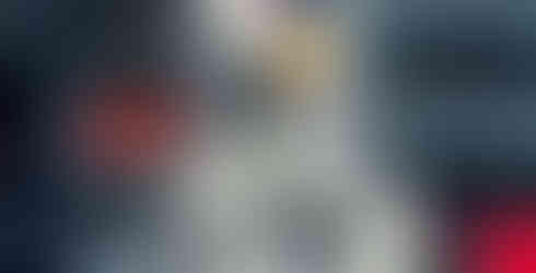 Gundam Factory in Yokohama presentation at day time.