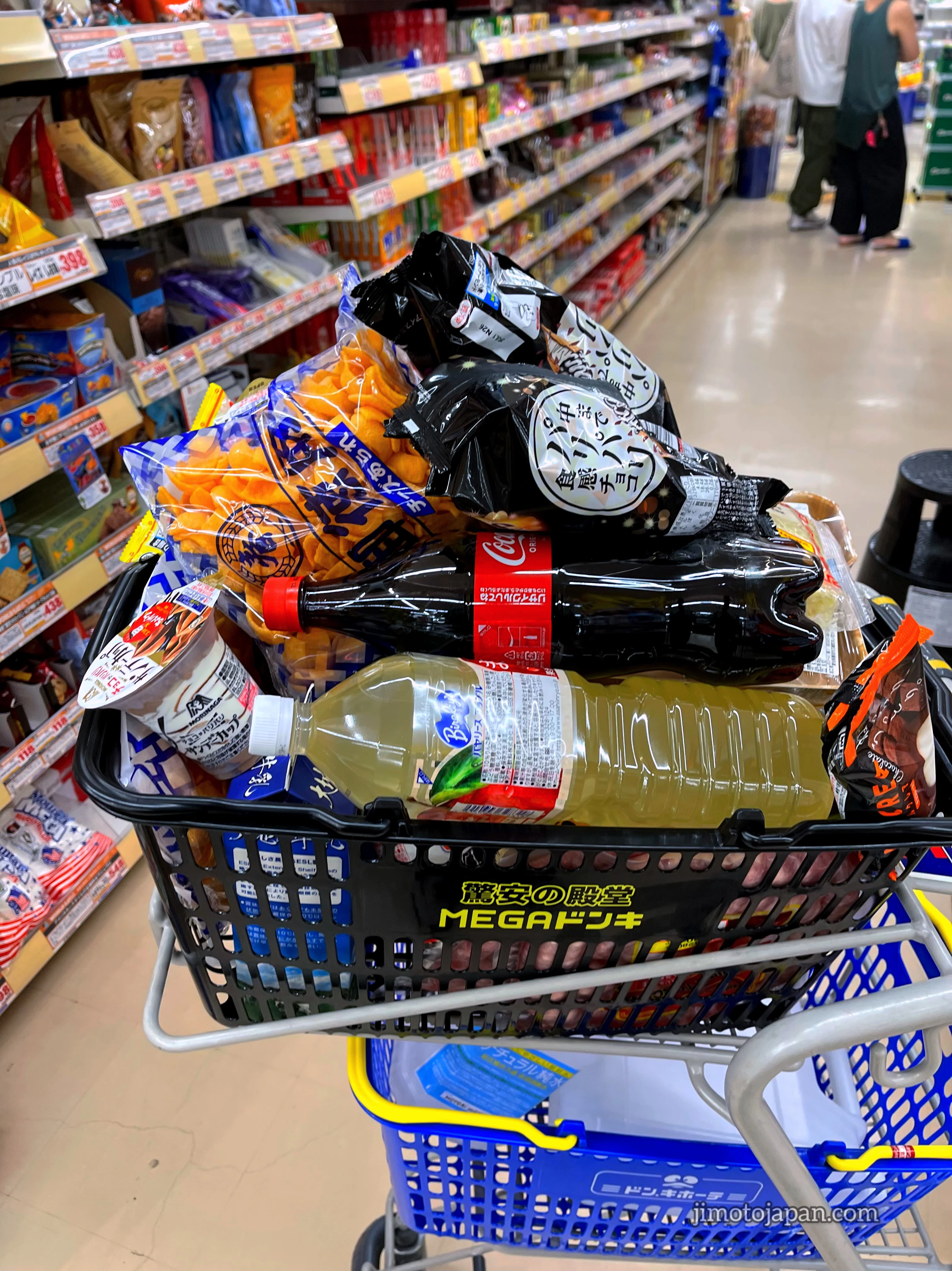 Don Quijote products shopping cart